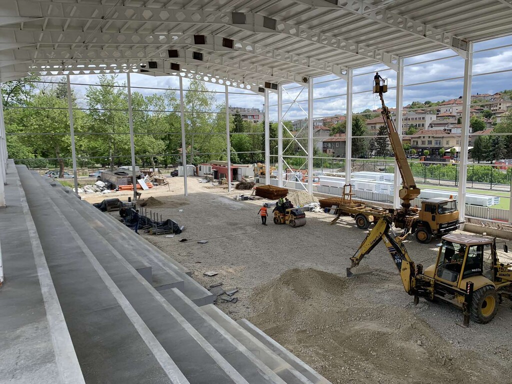 Многофункционална спортна зала - Снимка 16