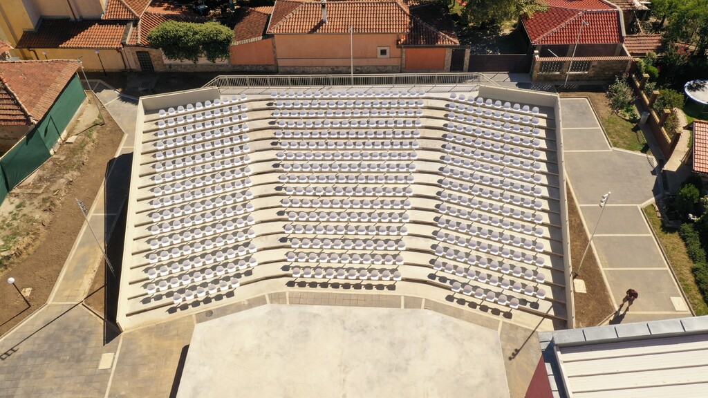 Открит Амфитеатър към читалище „Георги Парцалев“ - Снимка 2