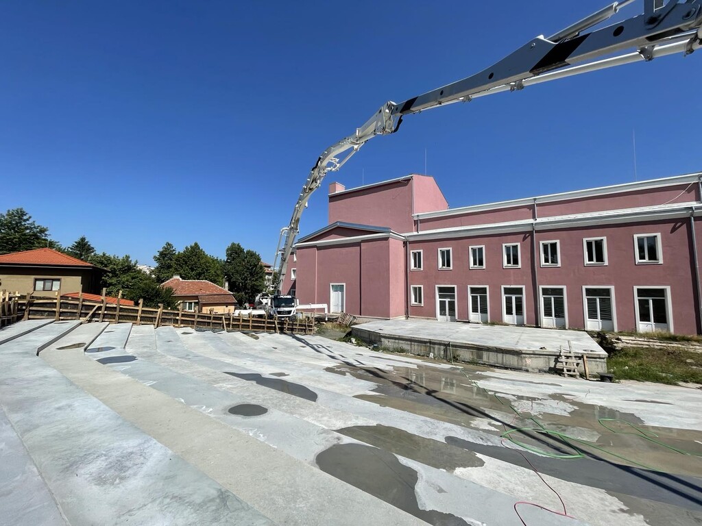 Открит Амфитеатър към читалище „Георги Парцалев“ - Снимка 5