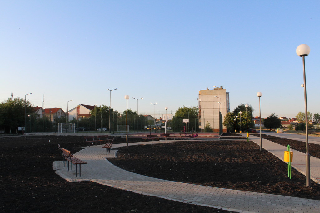 Открита детска и спортна площадка - Снимка 14