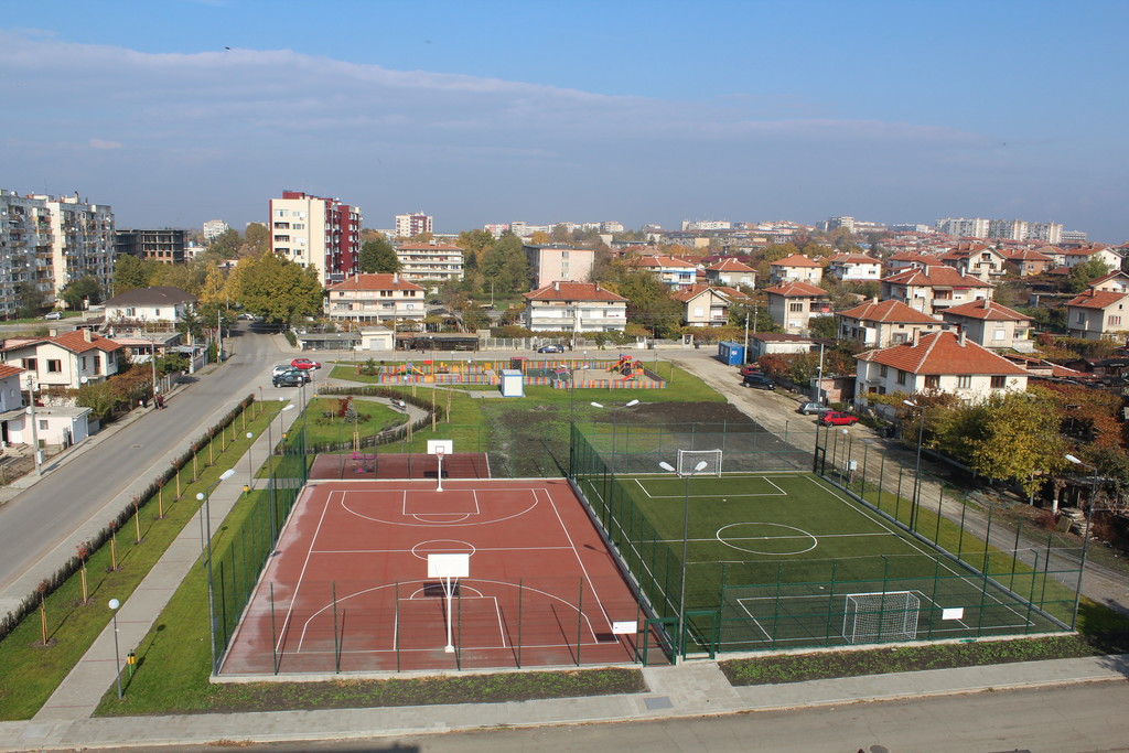 Открита детска и спортна площадка - Снимка 2