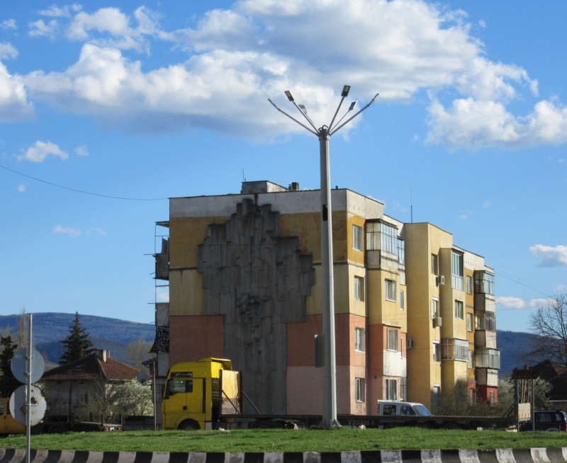 Реконструкция и изграждане на улично осветление - Снимка 5