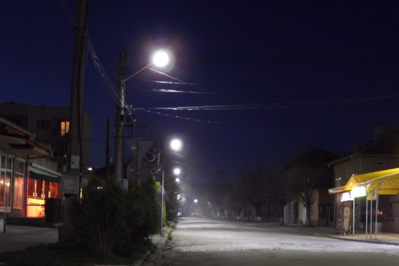 Реконструкция и изграждане на улично осветление - Снимка 2