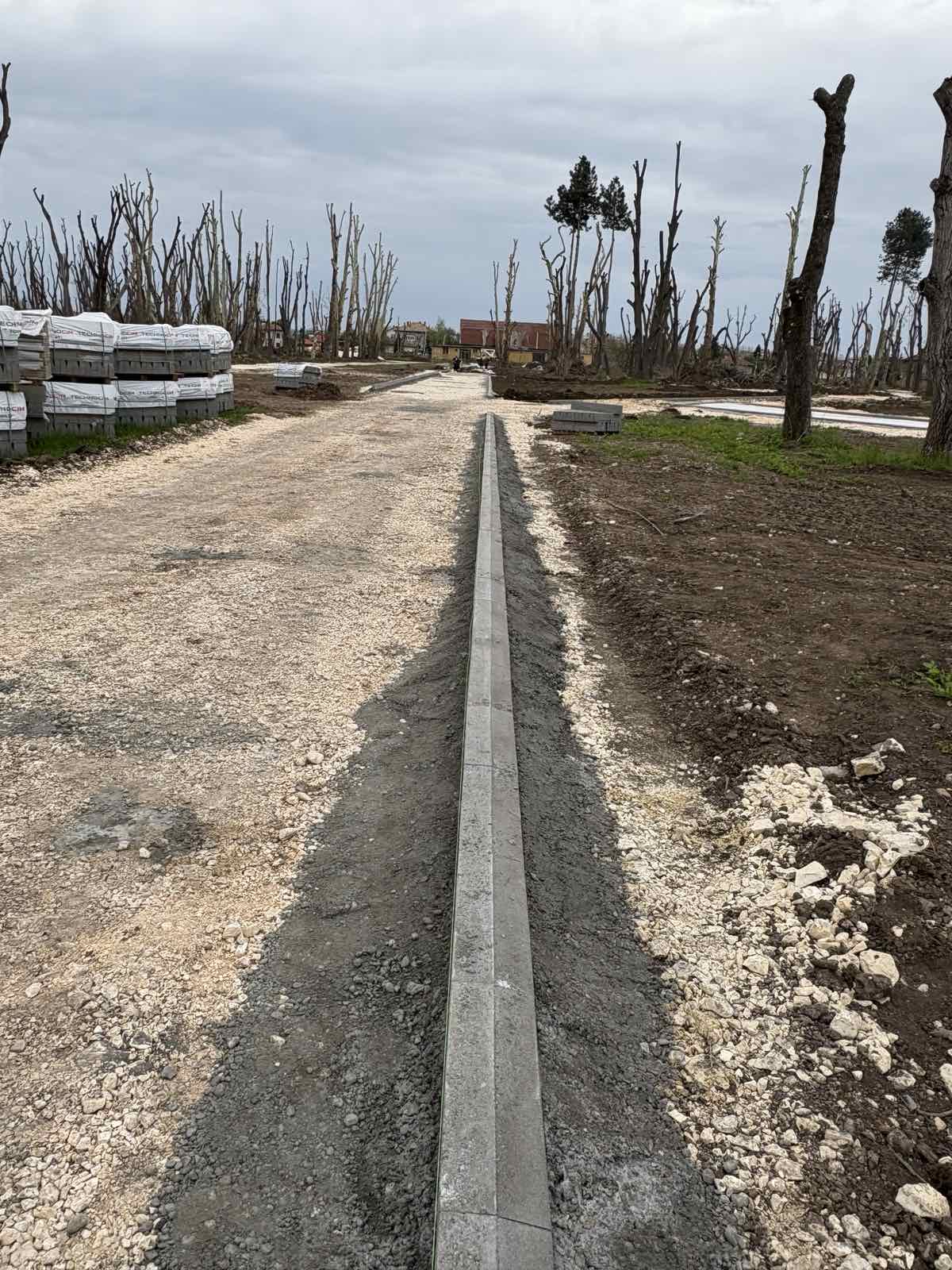 Реконструкция и благоустрояване на градски парк  - Снимка 19