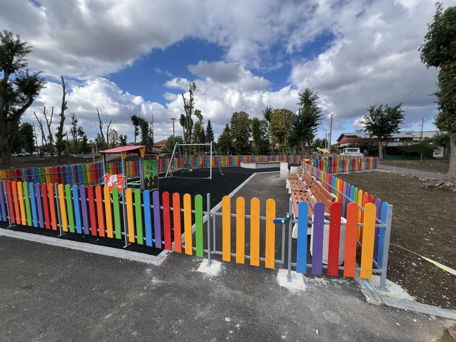 Реконструкция и благоустрояване на градски парк  - Снимка 10