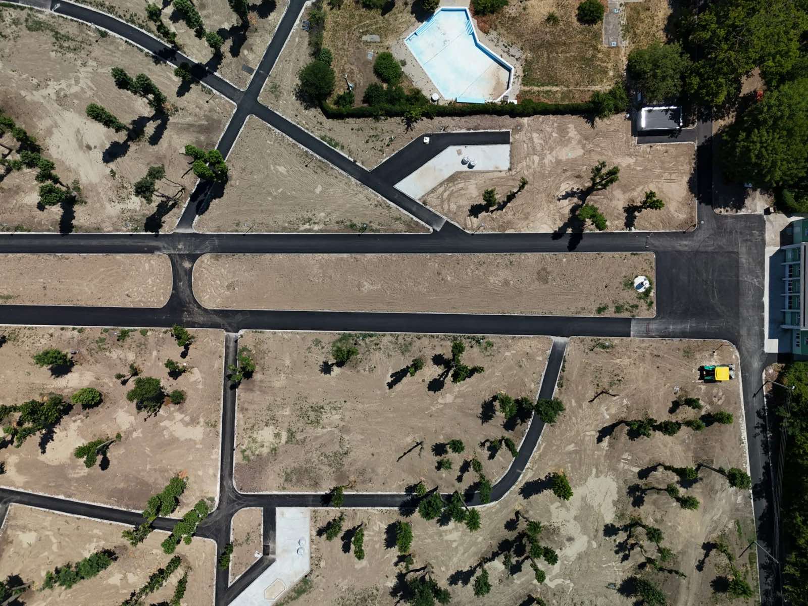 Реконструкция и благоустрояване на градски парк  - Снимка 12