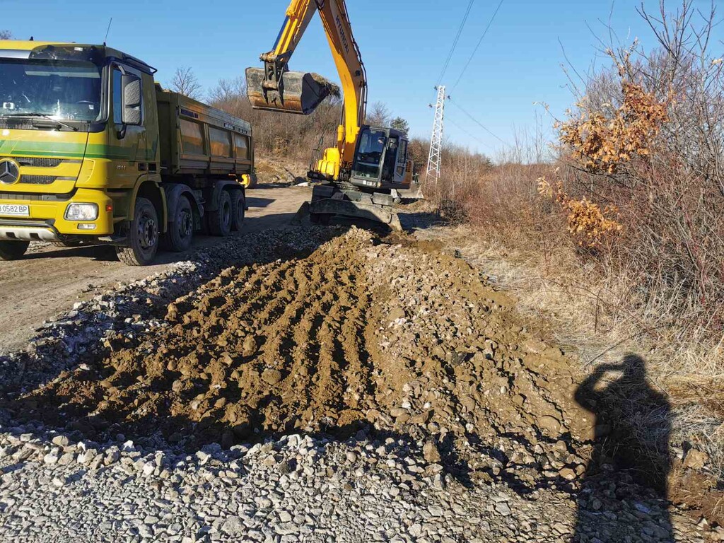 Реконструкция на общински път – Етап II - Снимка 8