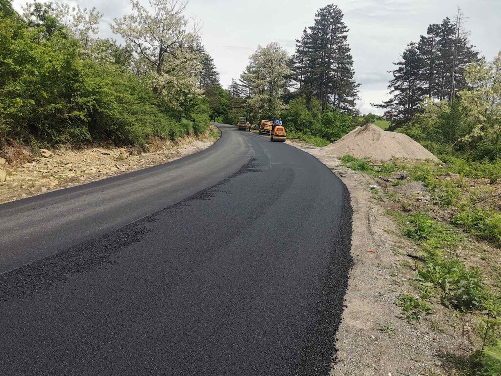 Реконструкция на участък от общински път GAB2270 - Снимка 6