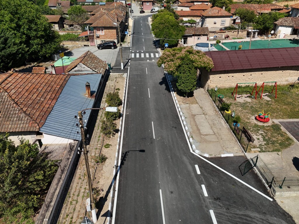 Реконструкция на участък от общински път