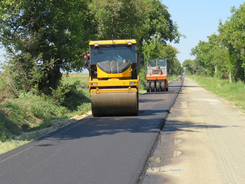 Реконструкция на Общински Път Обнова – Каменец - Снимка 6