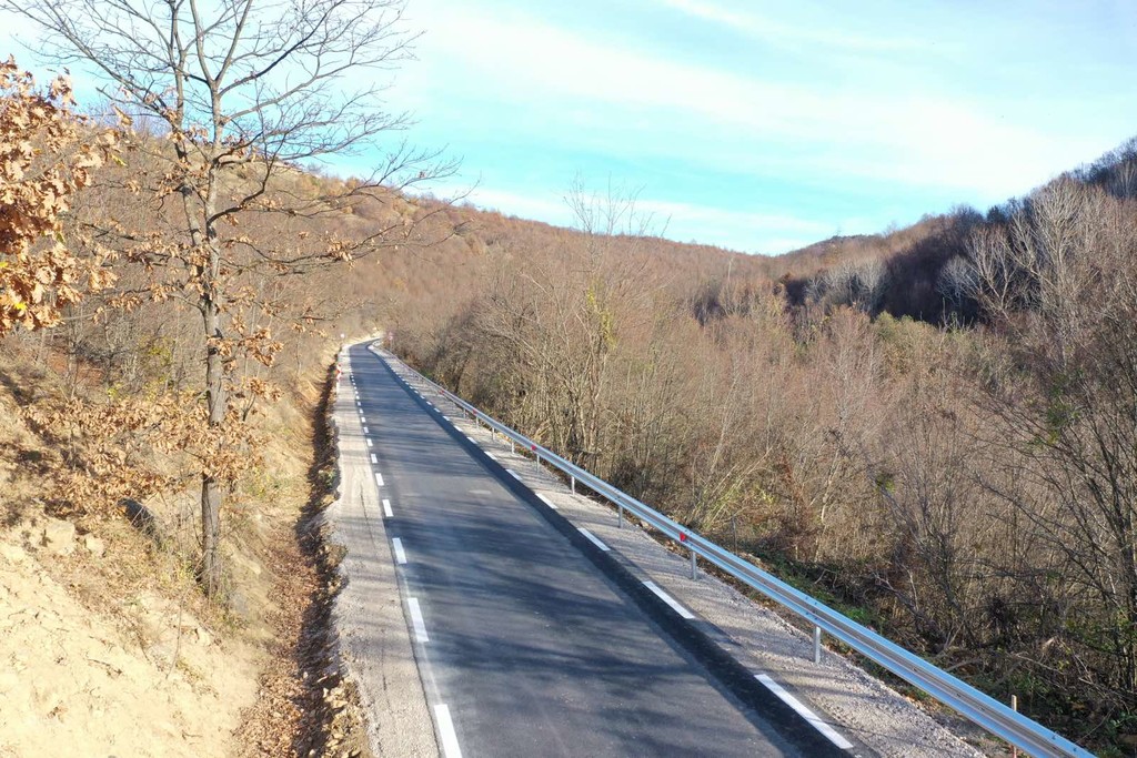 Реконструкция на общински пътища - Снимка 4