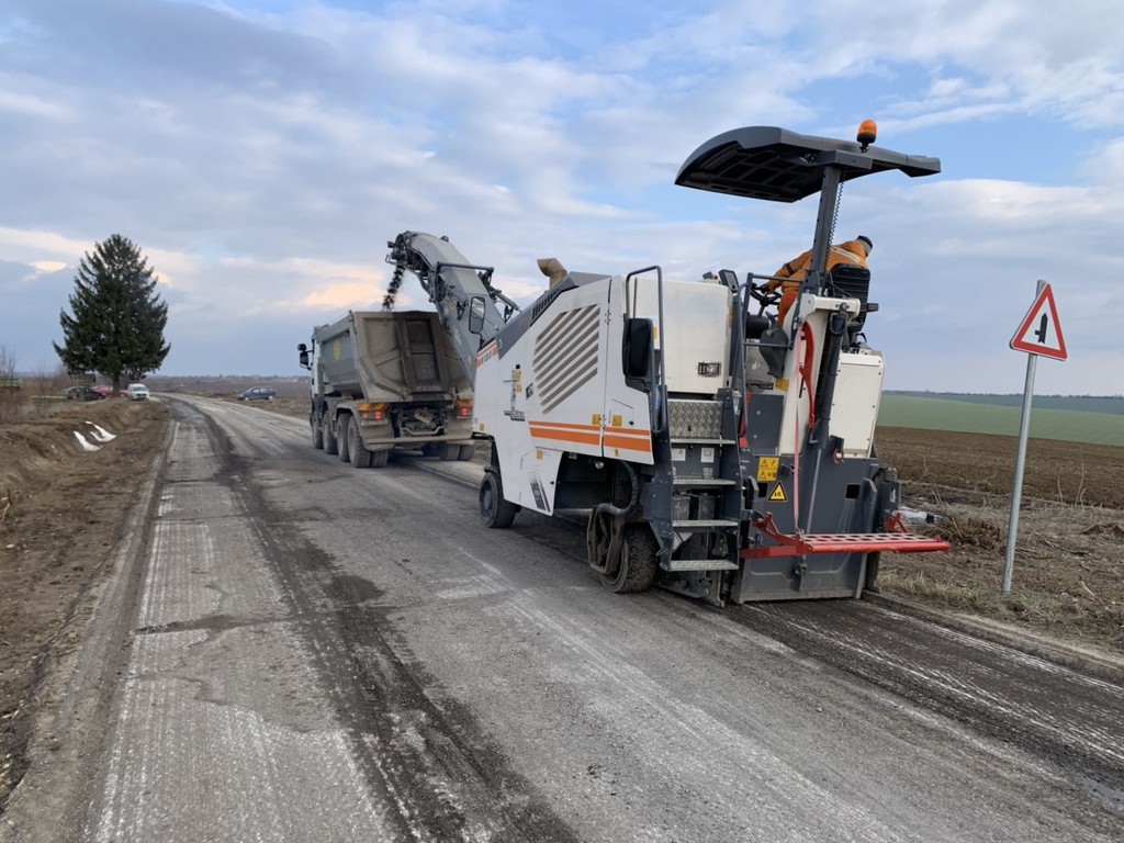 Реконструкция на общински пътища - Снимка 9