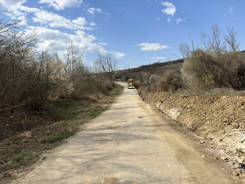 Реконструкция на общински пътища - Снимка 18
