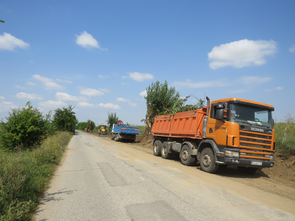 Реконструкция на общински пътища - Снимка 10