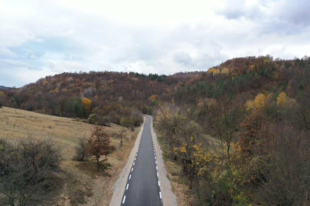 Реконструкция на общински пътища