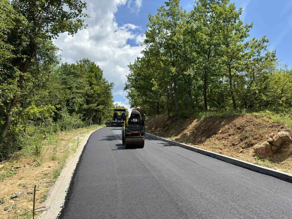 Реконструкция на общински пътища - Снимка 12