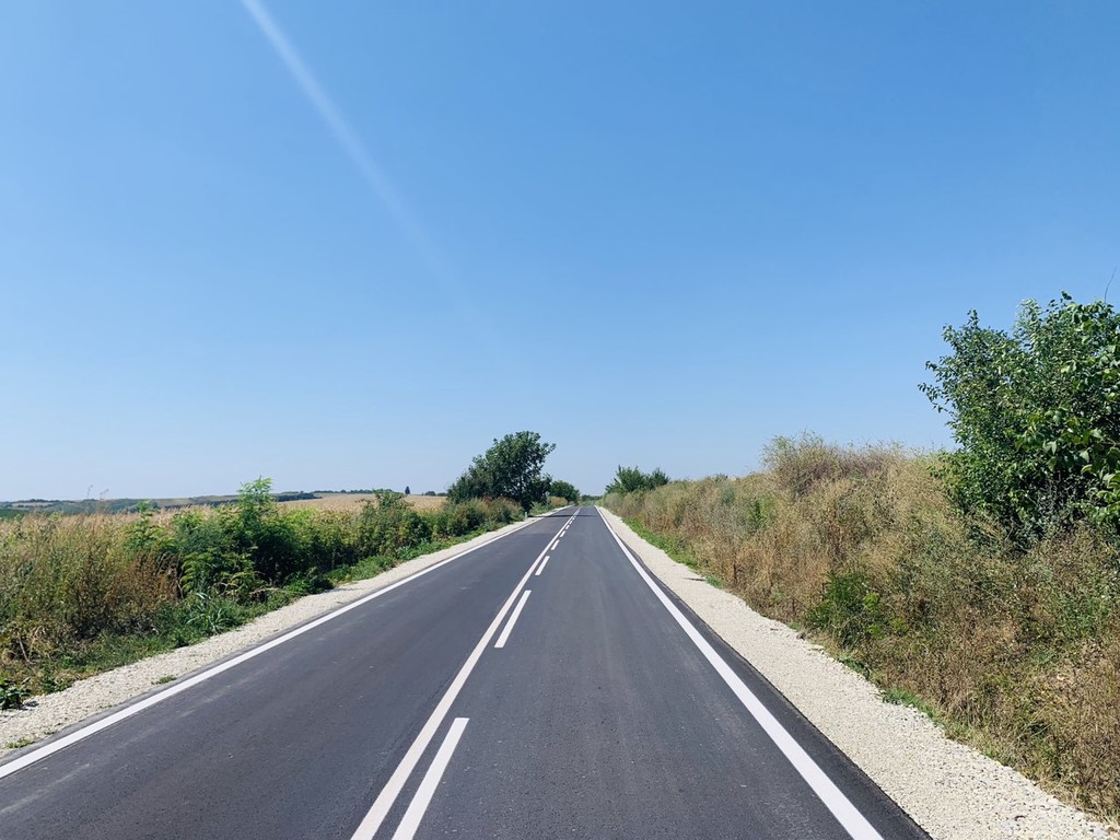 Реконструкция на общински пътища