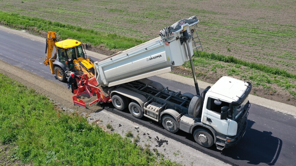 Реконструкция на общински пътища - Снимка 7