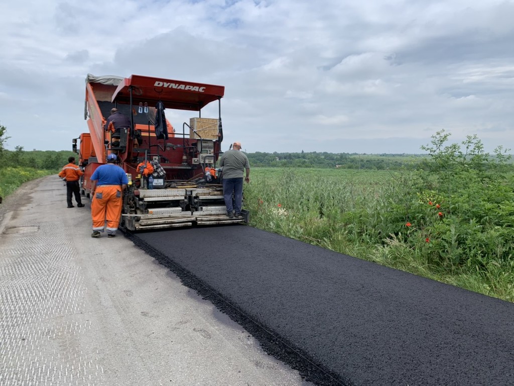 Реконструкция на общински пътища - Снимка 7