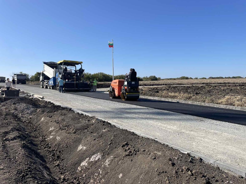 Реконструкция на участъци от общински път SZR 1156 Етап I - Снимка 8