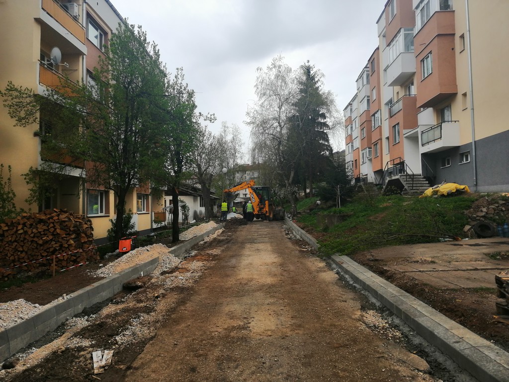 Реконструкция на улици и тротоари - Снимка 9