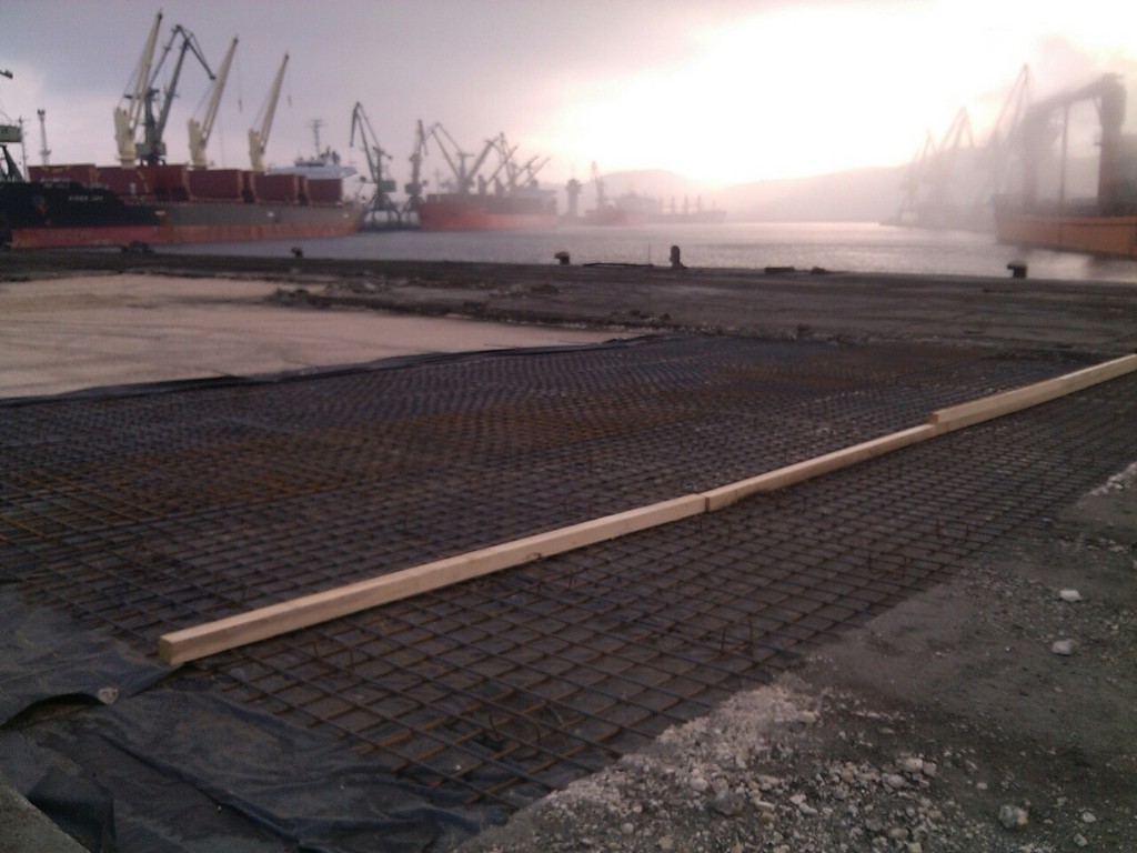 Рехабилитация настилки пристанище Варна - запад - Снимка 3