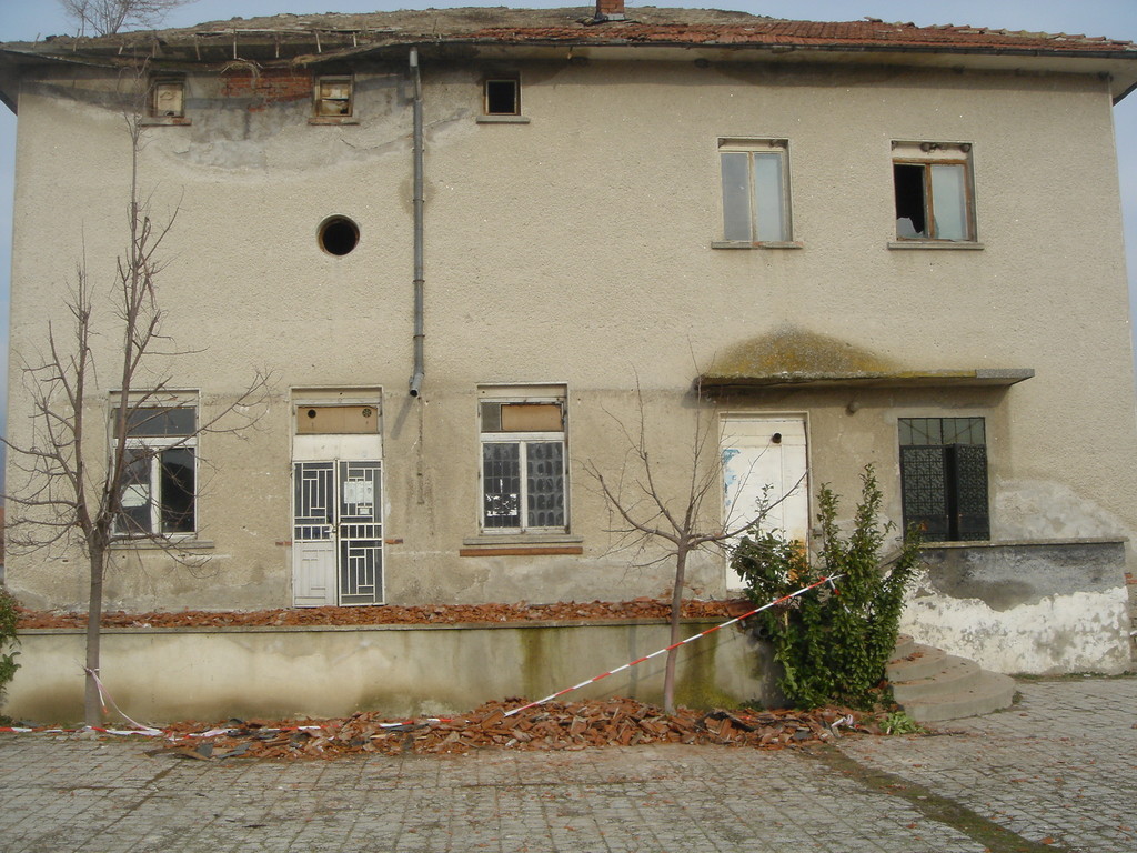 Ремонт на читалище - Снимка 8