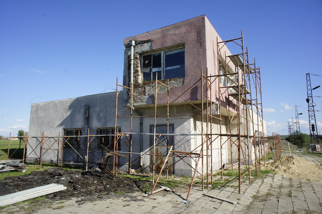 Ремонт на сградата на жп гара "Пет могили" - Снимка 2