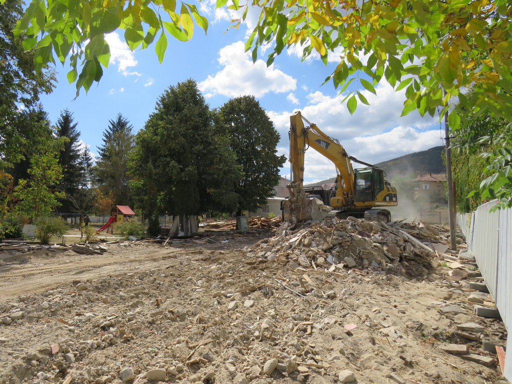 Ремонт на ЦДГ "Пролет" - Снимка 15