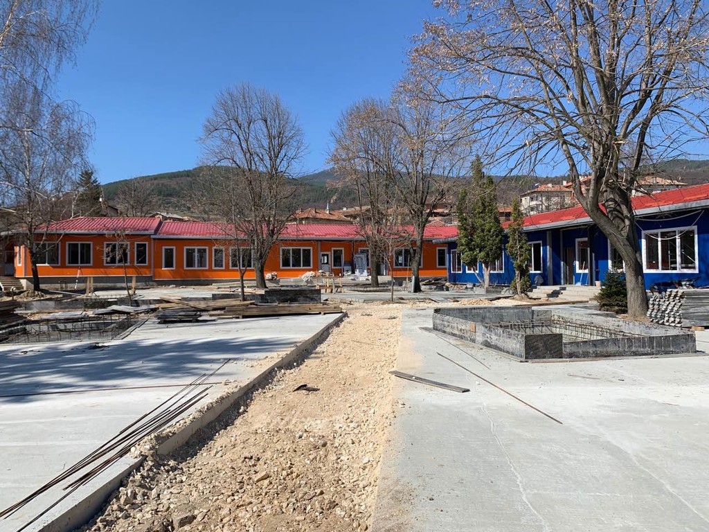 Ремонт на ЦДГ "Пролет" - Снимка 7