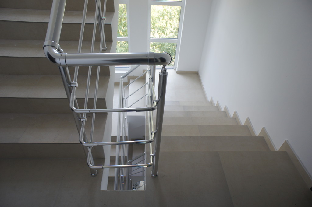 Жилищна сграда - Снимка 7