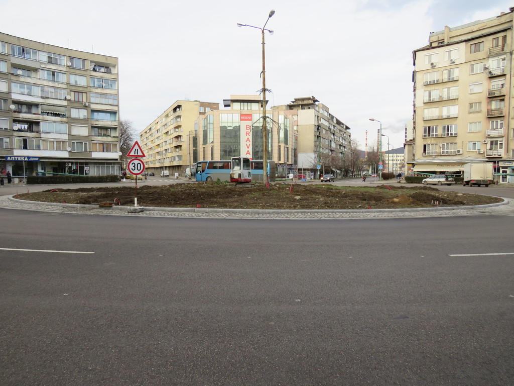 Благоустрояване на жилищна територия - Снимка 10