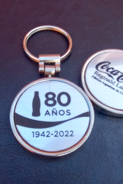 Imagen de producto Llavero circular c/bicapa grabado.