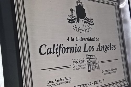 Imagen de producto Plaqueta  Acero 15 x 20 con Base y Caja. Art. PQA 1520