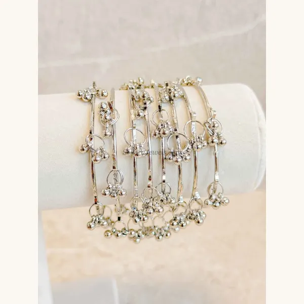 Set of 8 Kashmiri Bangles with Ghungroo - Silver