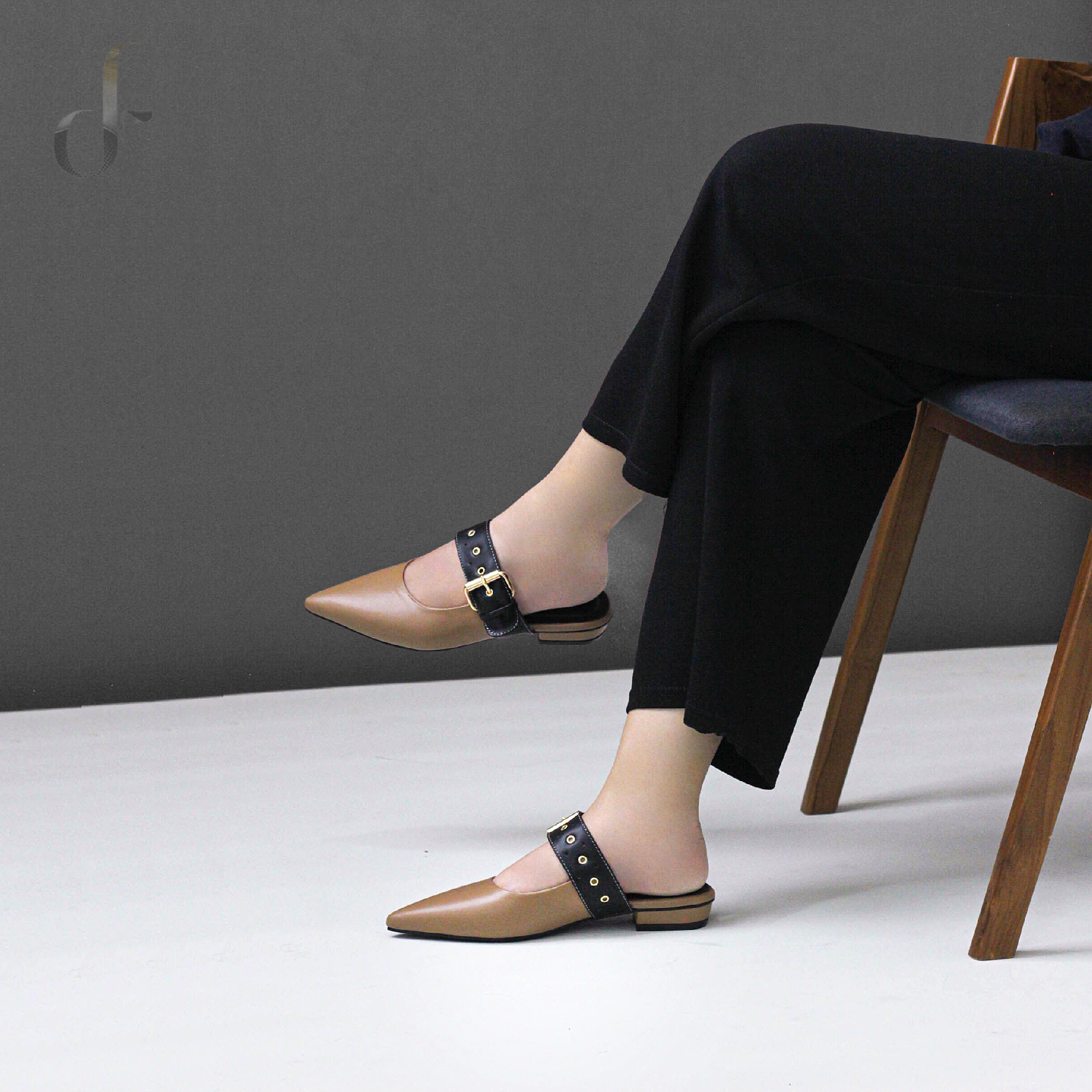 FARADELA Garnetta Sandal Mules F06-03.2