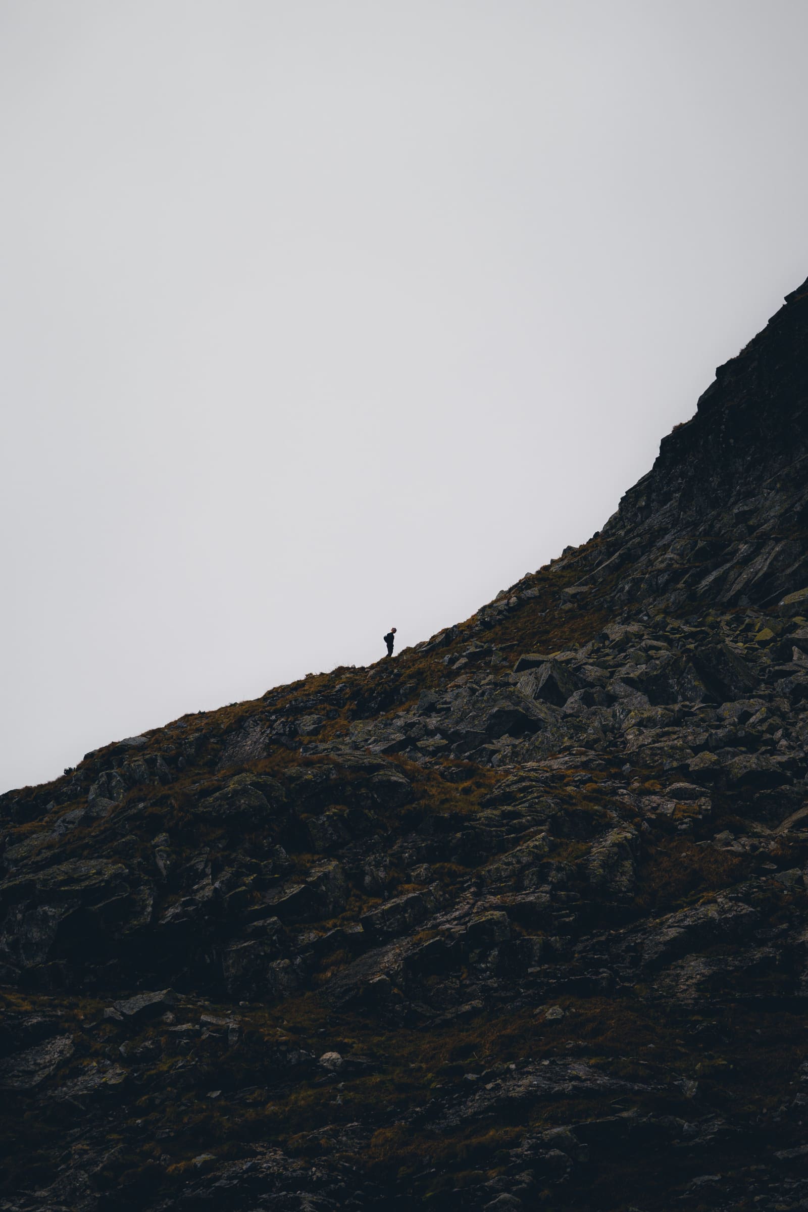 Person climbing Mięguszowiecka Przełęcz pod Chłopkiem