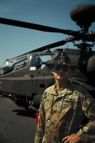 Pilot AH-64 Apache