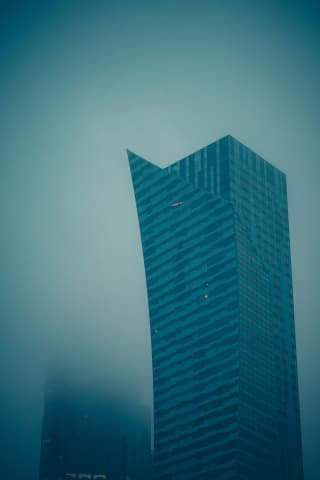 Złota 44