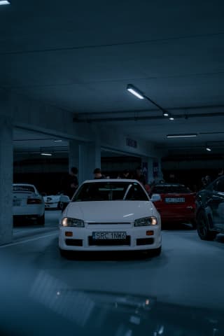 Nissan R33