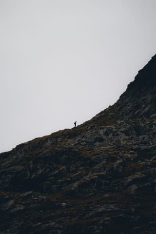 Person climbing Mięguszowiecka Przełęcz pod Chłopkiem