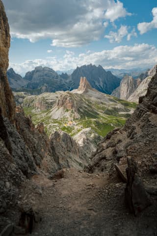 Zejście do Rifugio Locatelli pod Torre di Toblin