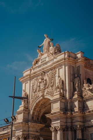 The Apex of the Rua Augusta Arch