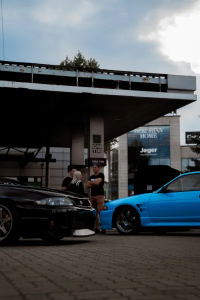 Nissan R33s