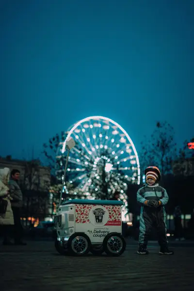 Autonomous food delivery cart and kid