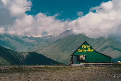 Firni Cafe Bar in the Green Mountains