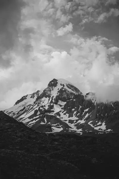The Monumental Peak in Black and White