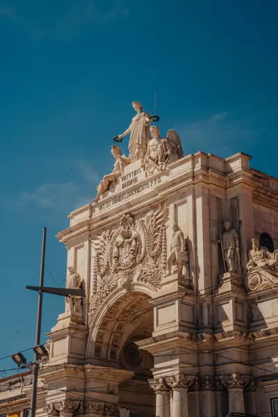 The Apex of the Rua Augusta Arch