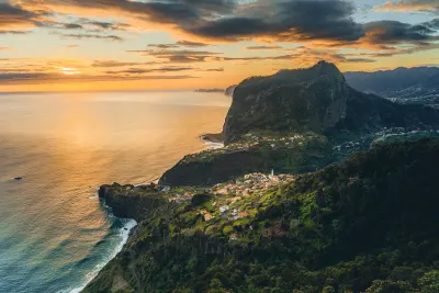 After sunrise on Miradouro do Cortado