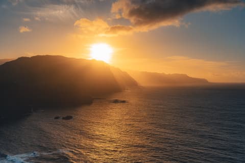 Sunset on Miradouro da Luna